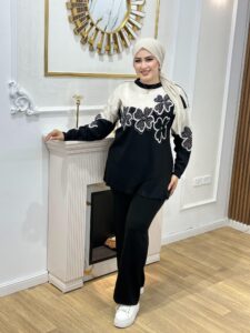 Ensemble laine fleur C11